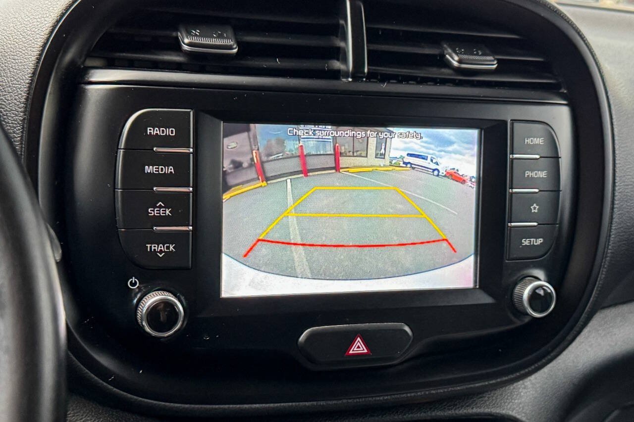 Used 2020 Kia Soul GT-Line FWD image 26
