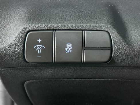 Used 2024 Hyundai Elantra SEL FWD image 17