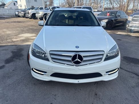 Used 2011 Mercedes-Benz C 300 4MATIC Sedan image 2