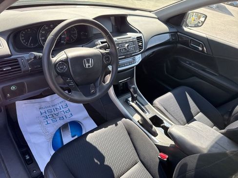 Used 2014 Honda Accord Sport image 19