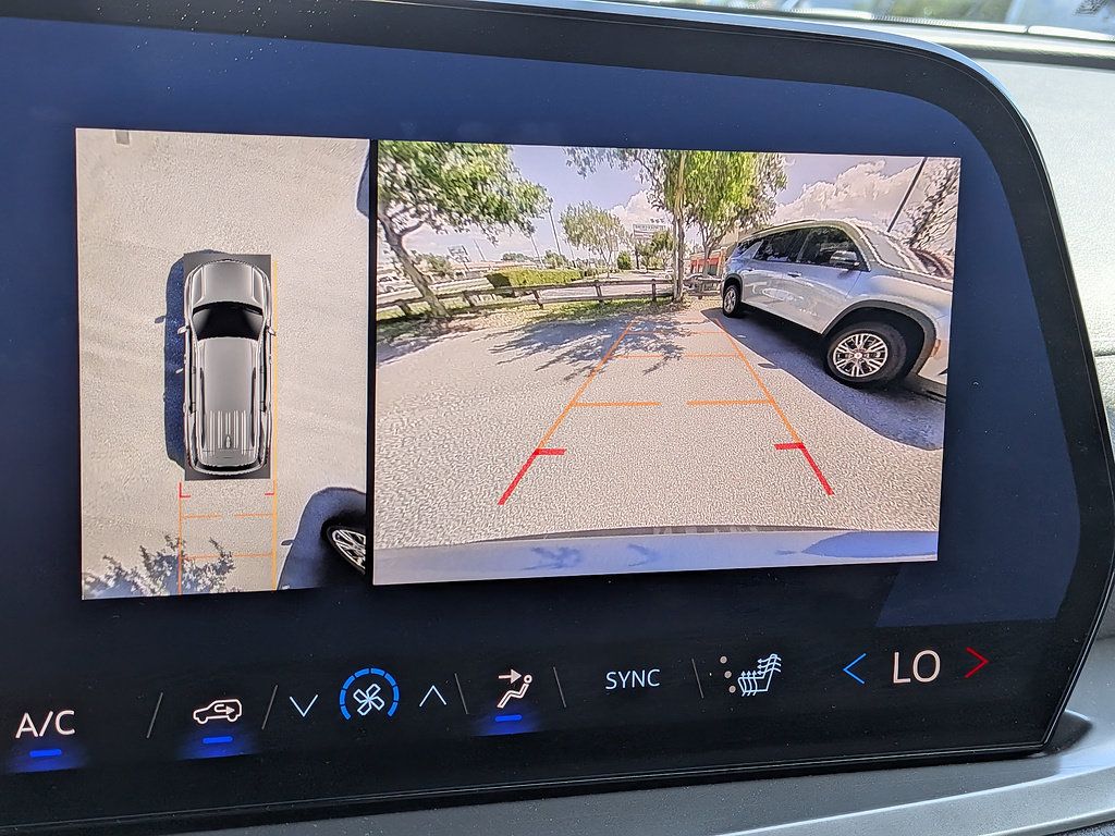 Certified 2024 Chevrolet Traverse LS w/ LPO, Floor Liner Package FWD image 19