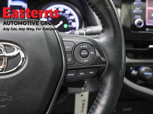 Used 2023 Toyota Camry SE w/ Cold Weather Package image 16