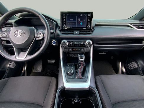 Used 2022 Toyota RAV4 SE AWD/4WD image 15