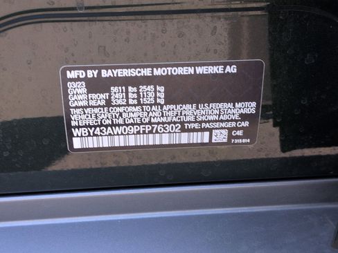 Used 2023 BMW i4 eDrive35 w/ Premium Package image 32