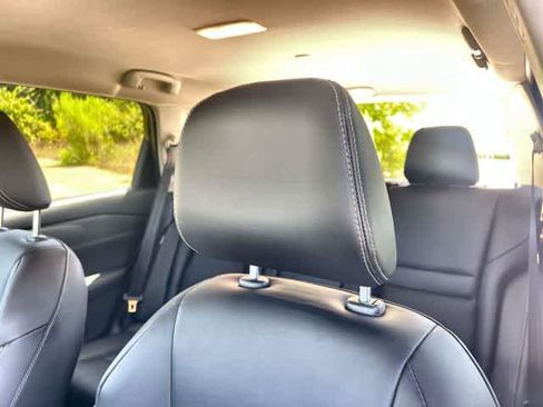 Used 2024 Nissan Rogue SL FWD image 25