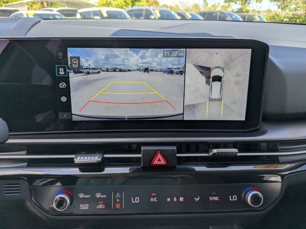 Certified 2026 Kia Sportage SX FWD image 26