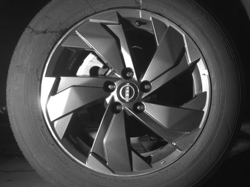 Used 2025 Nissan Rogue SV FWD image 15