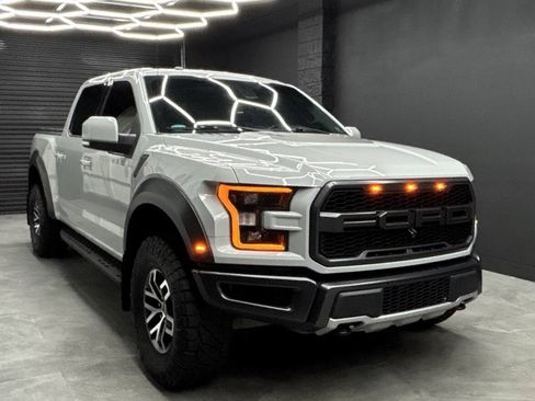 Used 2017 Ford F150 Raptor w/ Equipment Group 802A Luxury AWD/4WD image 14