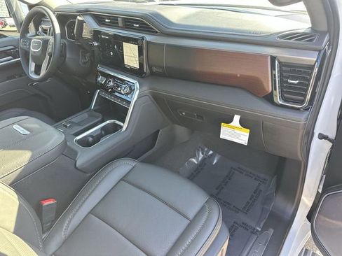 New 2026 GMC Sierra 2500 Denali w/ Denali Reserve Package image 30
