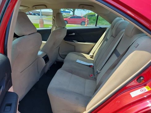 Used 2013 Toyota Camry LE FWD image 22