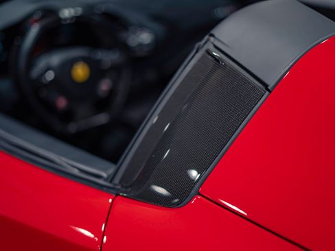 Used 2020 Ferrari 488 Pista Spider RWD image 12