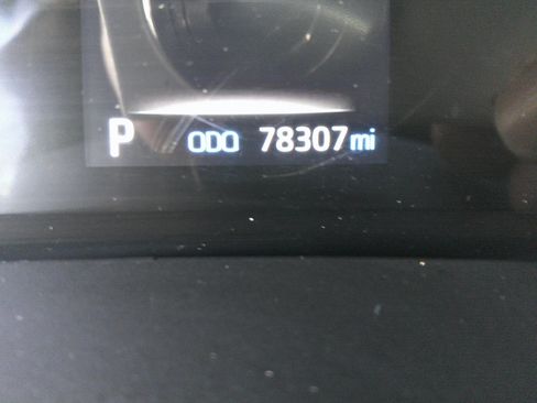 Used 2021 Toyota Sienna XSE image 64