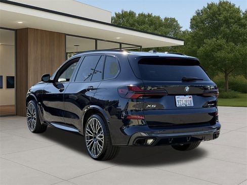 Used 2026 BMW X5 xDrive40i w/ M Sport Package image 12