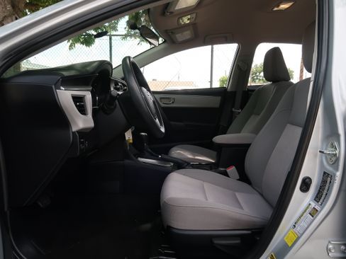 Used 2014 Toyota Corolla LE FWD image 26