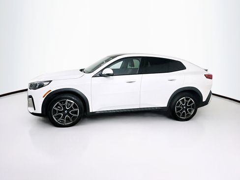 Used 2025 BMW X2 xDrive28i image 4