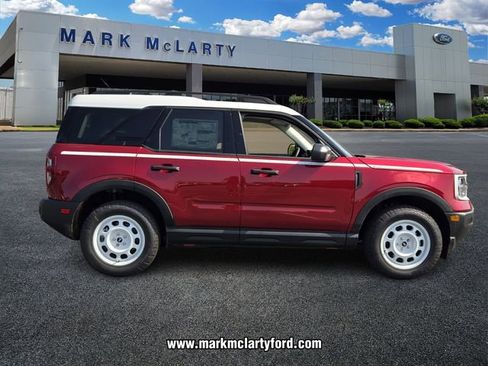 New 2025 Ford Bronco Sport Heritage w/ Convenience Package AWD/4WD image 2