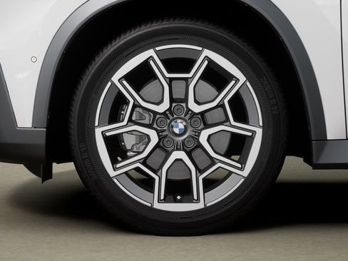 New 2026 BMW X1 xDrive28i w/ Technology Package image 7