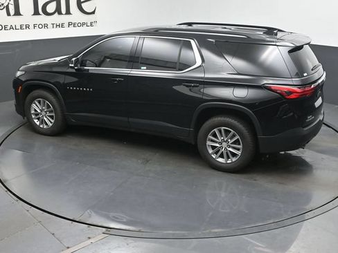 Used 2022 Chevrolet Traverse LT FWD image 45