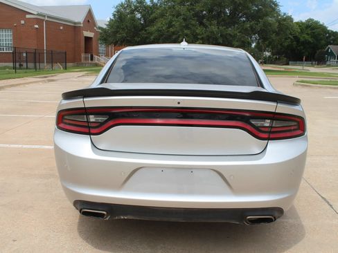 Used 2023 Dodge Charger SXT w/ Blacktop Package RWD image 10