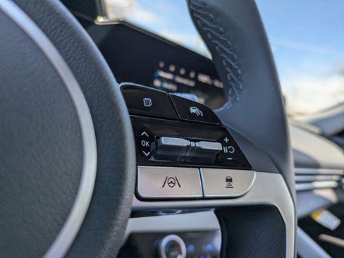 New 2026 Hyundai Elantra Limited FWD image 21