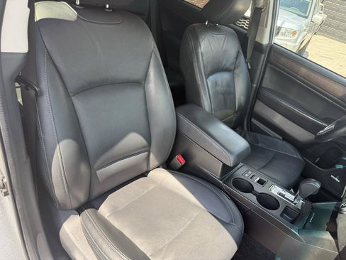 Used 2015 Subaru Outback 3.6R Limited AWD/4WD image 9