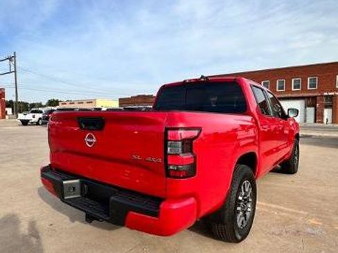 Certified 2024 Nissan Frontier SL w/ Technology Package image 7