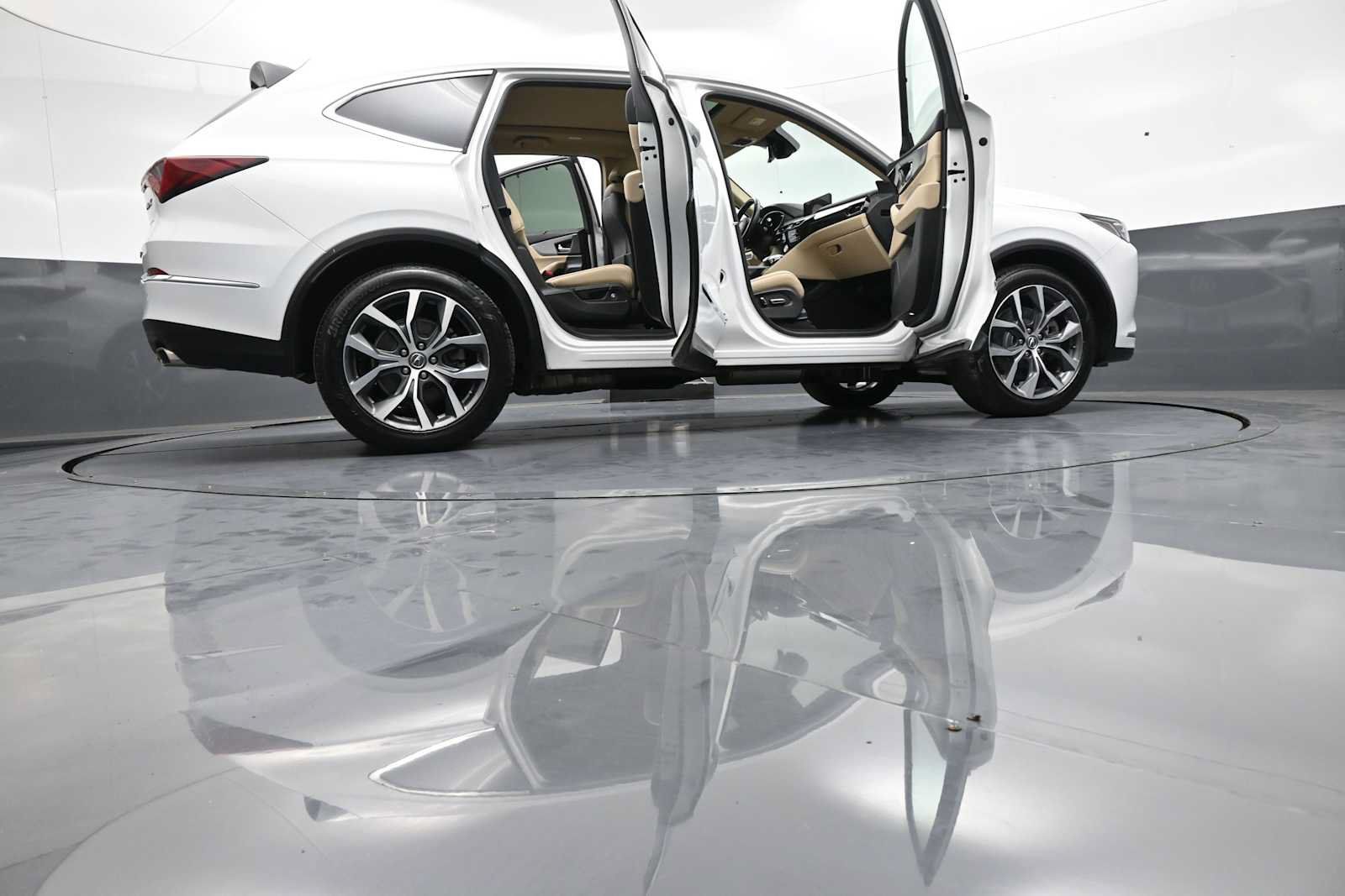 Certified 2024 Acura MDX w/ Technology Package AWD/4WD image 50