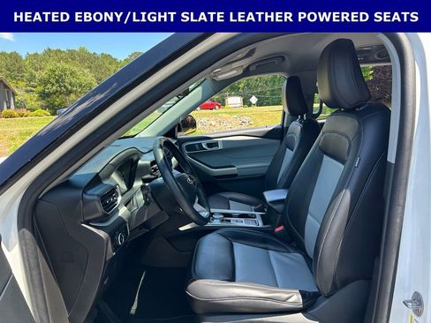 Used 2023 Ford Explorer XLT w/ Equipment Group 202A RWD image 4