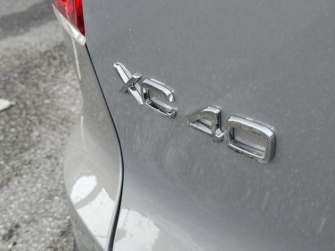 Used 2025 Volvo XC40 B5 Core w/ Protection Package AWD/4WD image 5