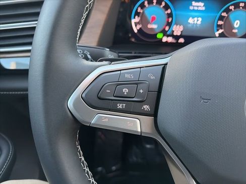 New 2026 Volkswagen Atlas SE image 14