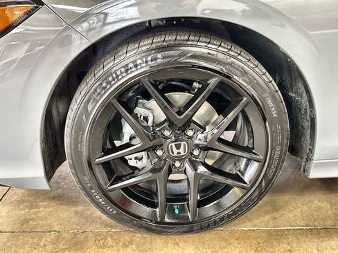 Used 2025 Honda Civic Sport image 31