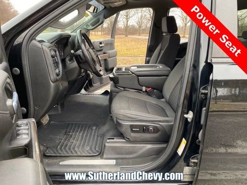 Used 2021 Chevrolet Silverado 1500 LT image 19