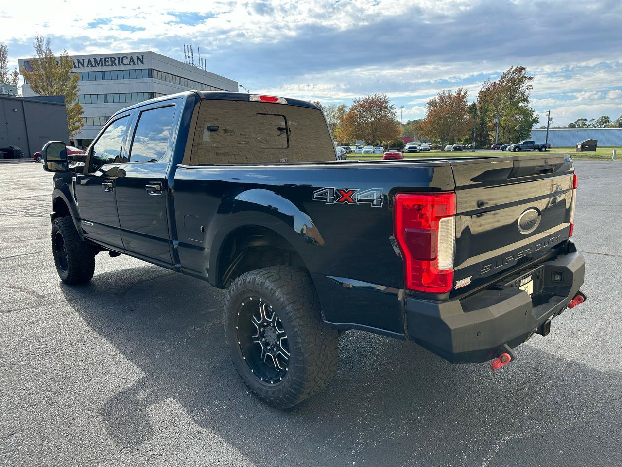 Used 2017 Ford F250 Lariat w/ Lariat Ultimate Package AWD/4WD image 3