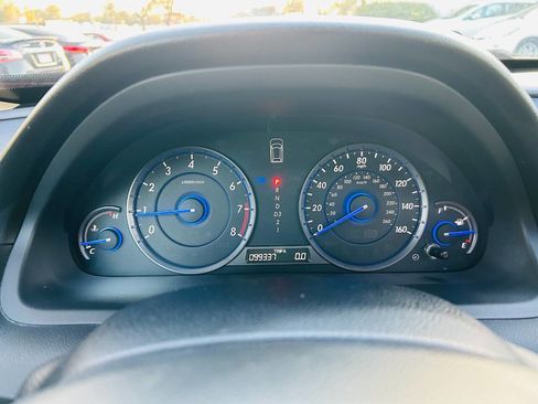 Used 2011 Honda Crosstour EX-L image 21