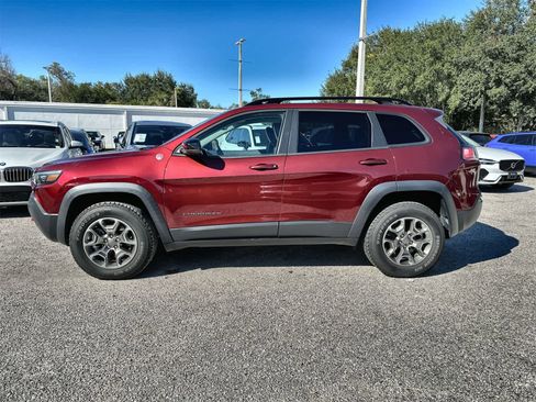 Used 2022 Jeep Cherokee Trailhawk image 3