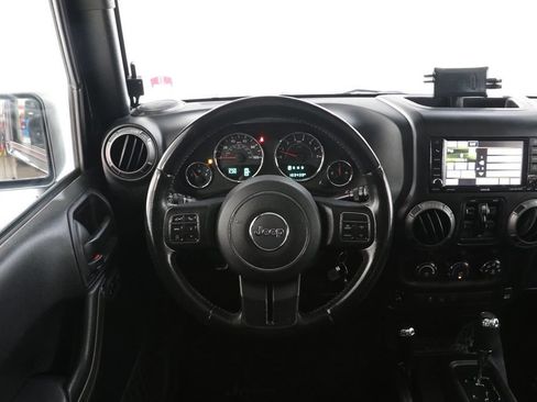 Used 2017 Jeep Wrangler Unlimited Sport w/ Quick Order Package 24S AWD/4WD image 12