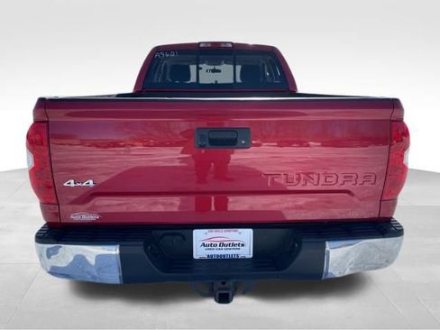 Used 2017 Toyota Tundra SR5 image 7