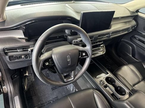Certified 2024 Lincoln Corsair AWD image 17
