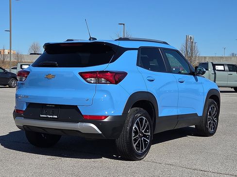 Used 2024 Chevrolet TrailBlazer LT w/ Driver Confidence Package image 5