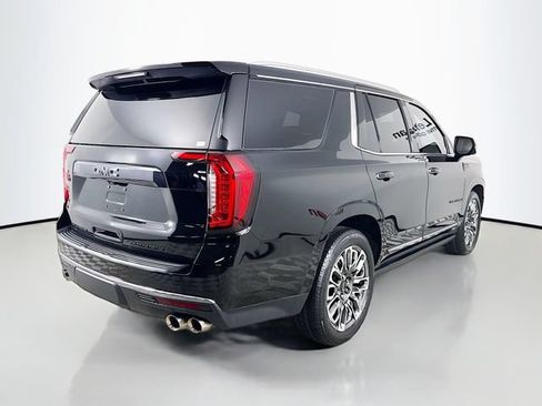 Used 2024 GMC Yukon Denali Ultimate AWD/4WD image 7