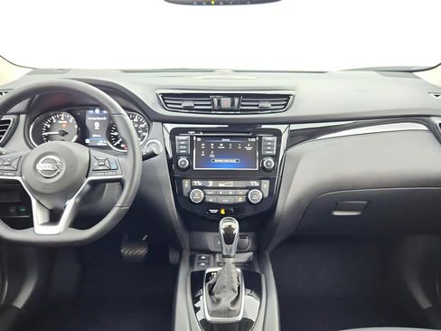 Used 2022 Nissan Rogue Sport SL w/ Premium Package FWD image 40