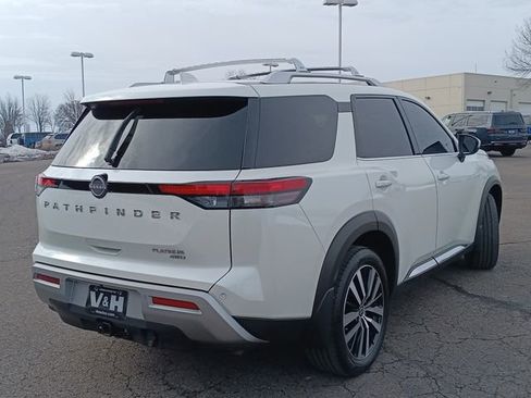 Used 2023 Nissan Pathfinder Platinum image 36