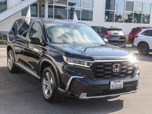 Used 2023 Honda Pilot EX-L image 3