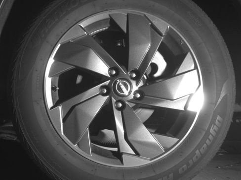 Used 2025 Nissan Rogue SV AWD/4WD image 17