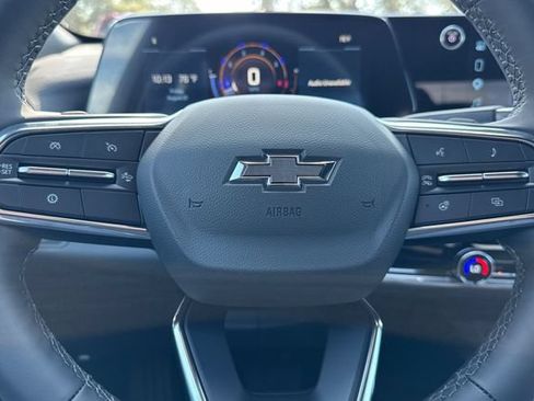 New 2027 Chevrolet Equinox LT w/ Convenience Package II FWD image 33