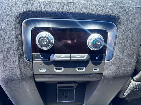 Used 2021 GMC Yukon Denali w/ Advanced Technology Package AWD/4WD image 20