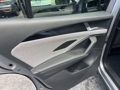 New 2025 Volkswagen Tiguan S image 11