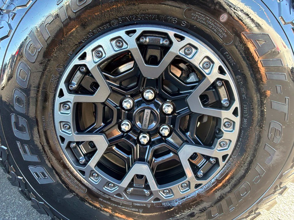 Used 2025 Ford F150 Raptor w/ Equipment Group 803A Raptor R AWD/4WD image 57