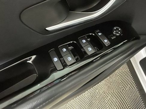 Certified 2023 Hyundai Tucson Limited AWD/4WD image 10