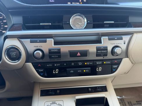 Used 2015 Lexus ES 350 w/ Premium Package image 17